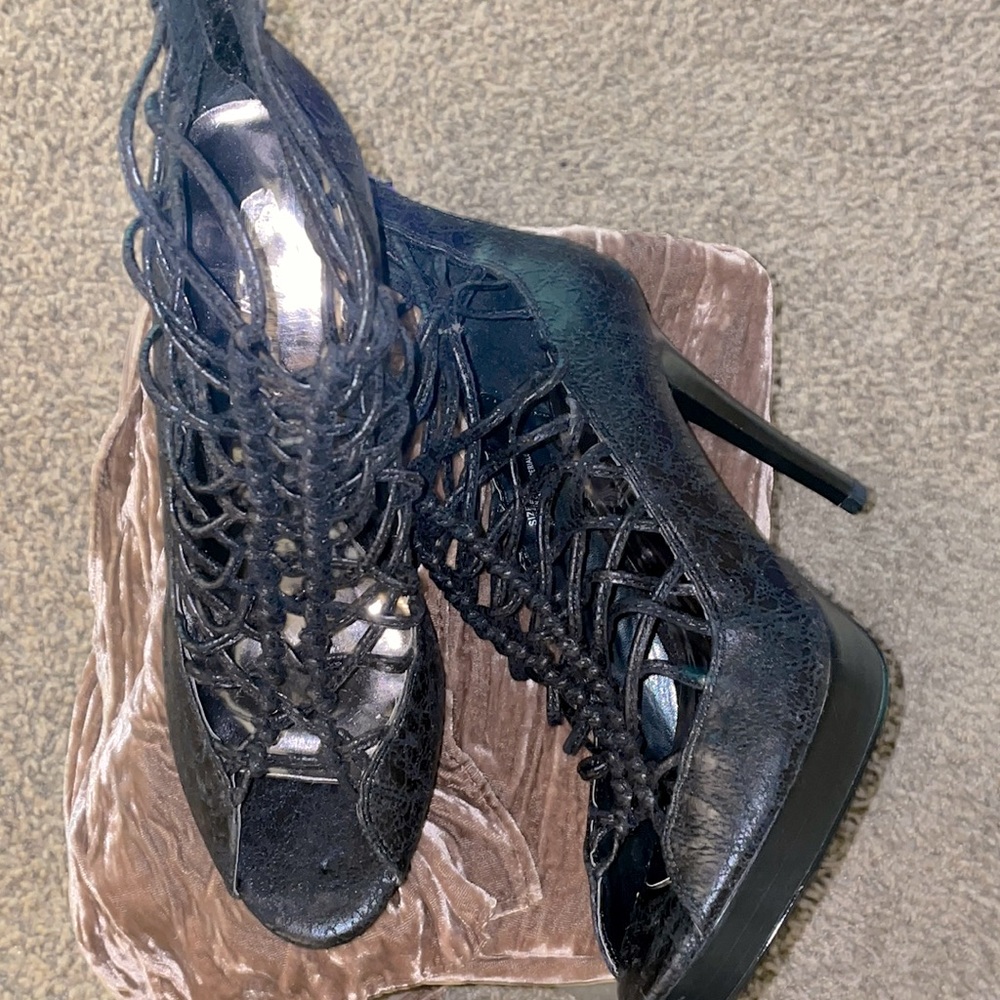 Laced Up Stiletto 🖤👠 Cracked detailed texture